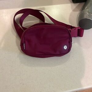 Pink lulu lemon belt bag used twice!